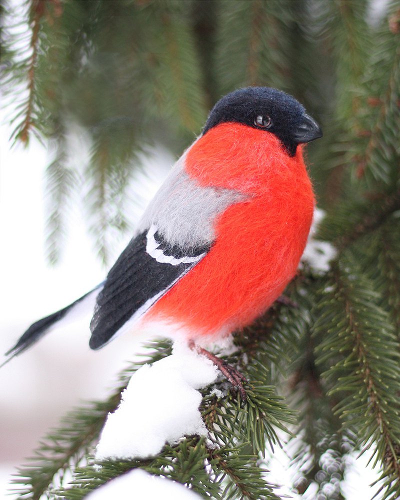 Felt toy bird Bullfinch- Felted handmade toy - Wool interior toy - Realistic toy  最新