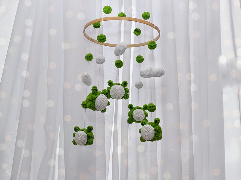 Frogs mobile.A gift for the birth of a baby.Forest mobile.Neutral mobile.  最新