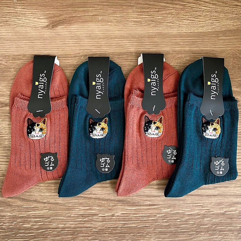 Calico cat socks_Embroidered socks that feel like fur(=' × '=)1 color 2 pair 4p  最新